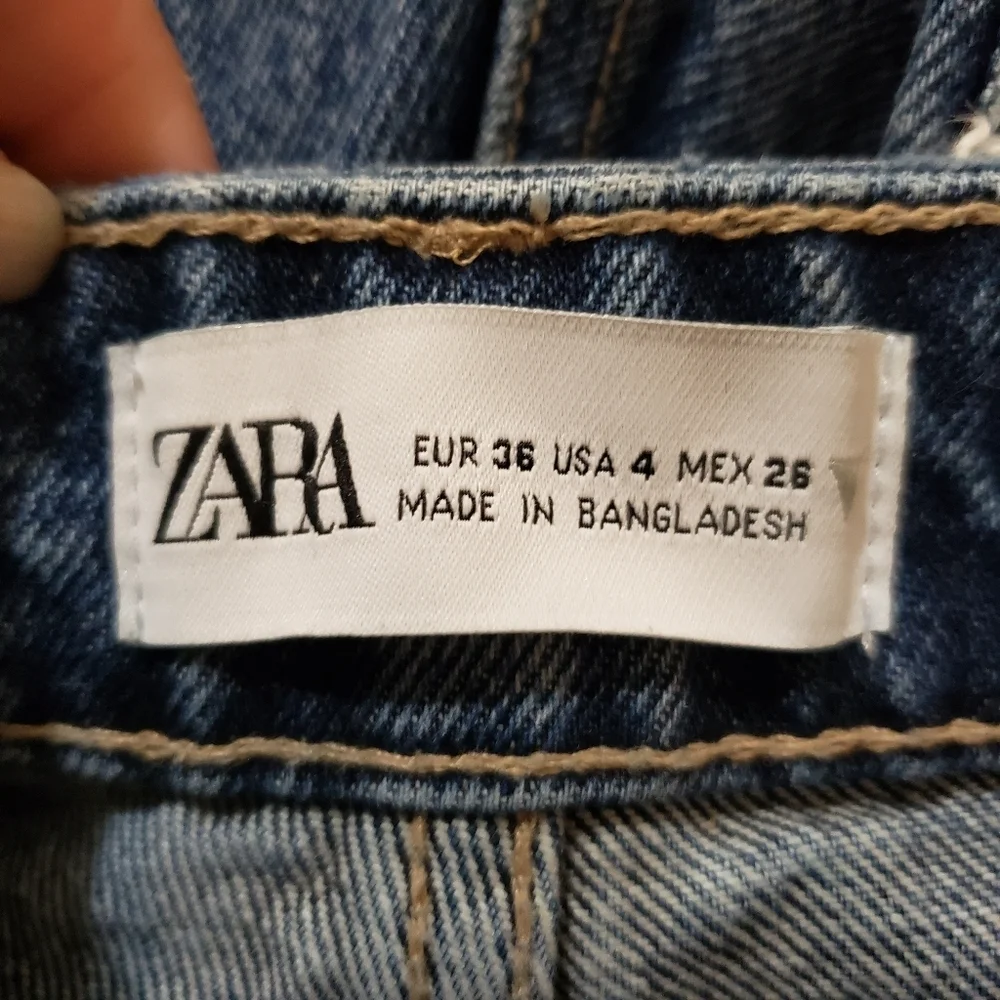 Zara size 4